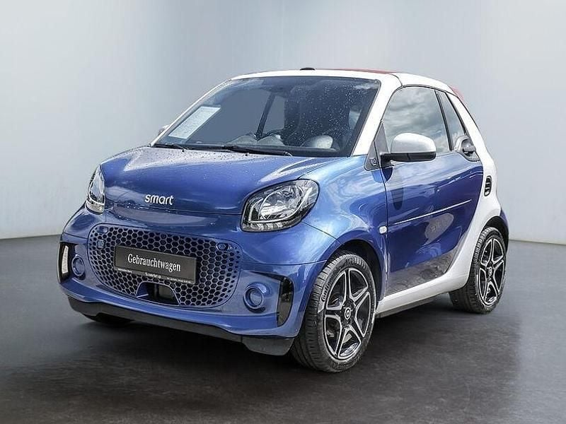 Blau Gebraucht 2021 Smart ForTwo Electric Drive Prime Cabrio | 10.472 € (Superpreis) - Bild 1/4