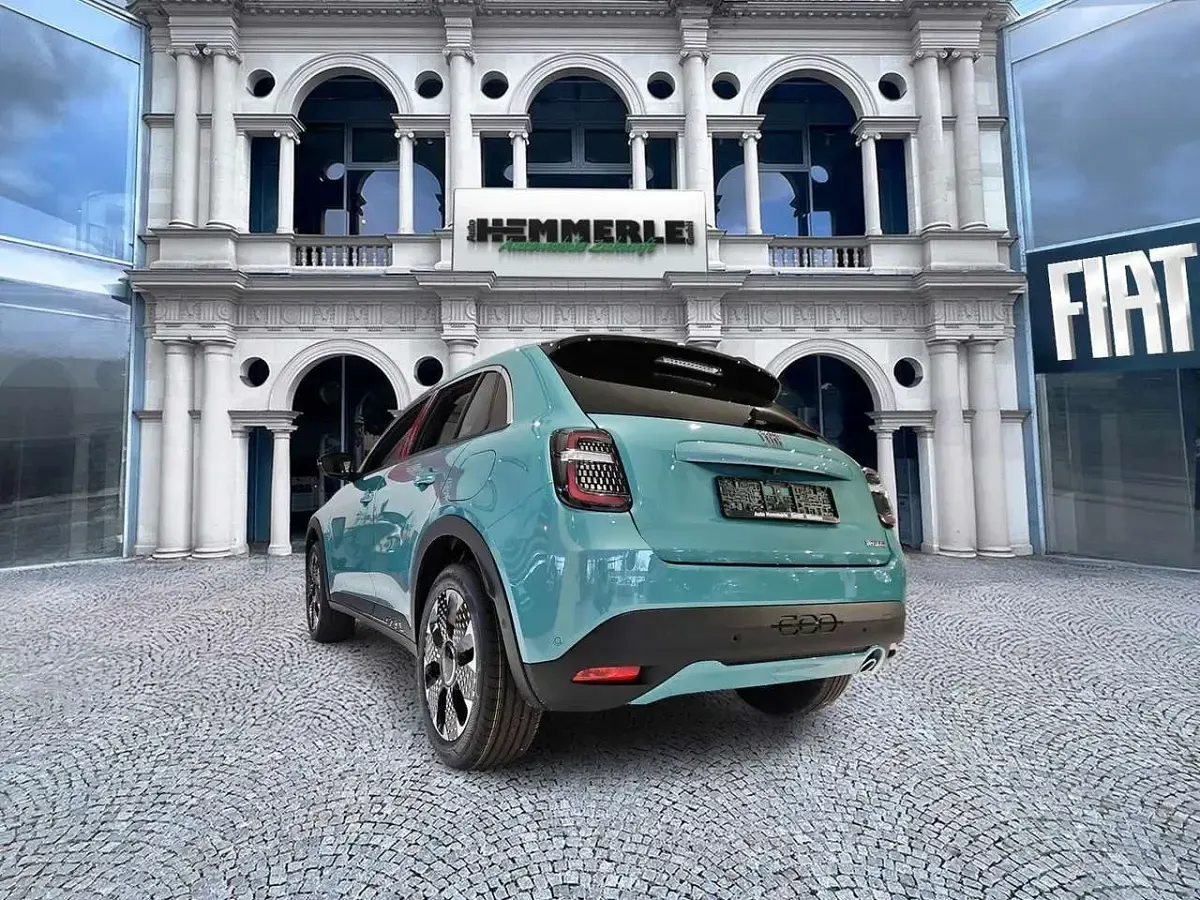 Neu Fiat 600 La Prima 101 PS (74 kW) 2026 Acqua blau SUV
