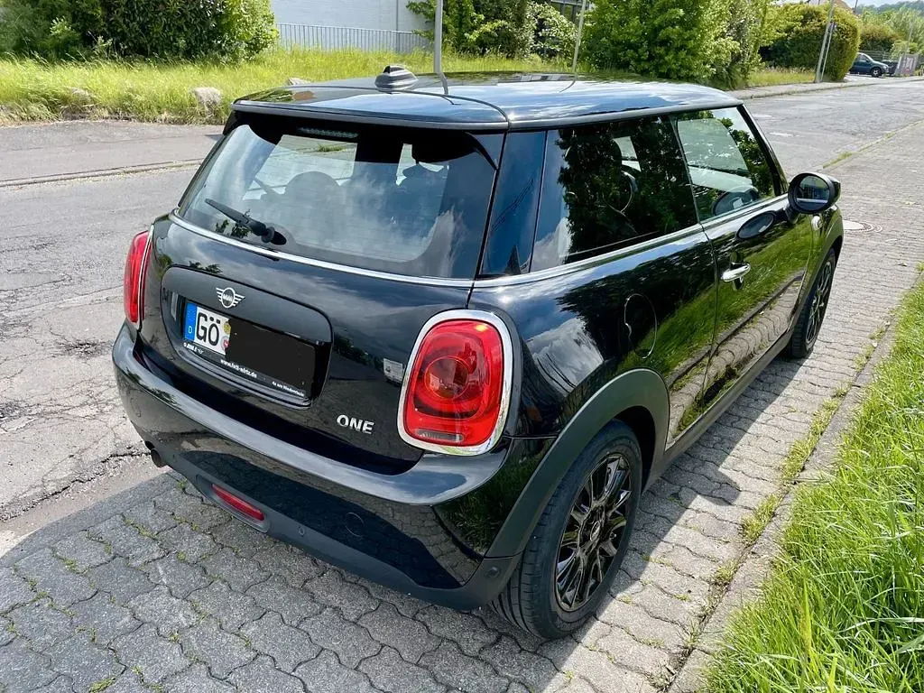 Gebraucht Mini ONE 102 PS (75 kW) 2020 Schwarz Kleinwagen