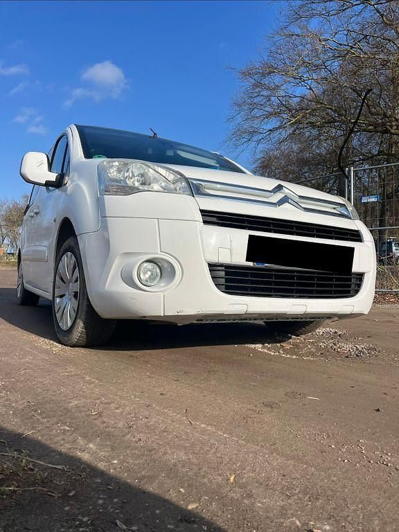 Gebraucht Citroën Berlingo 98 PS (72 kW) 2011 Weiß Van / Kleinbus
