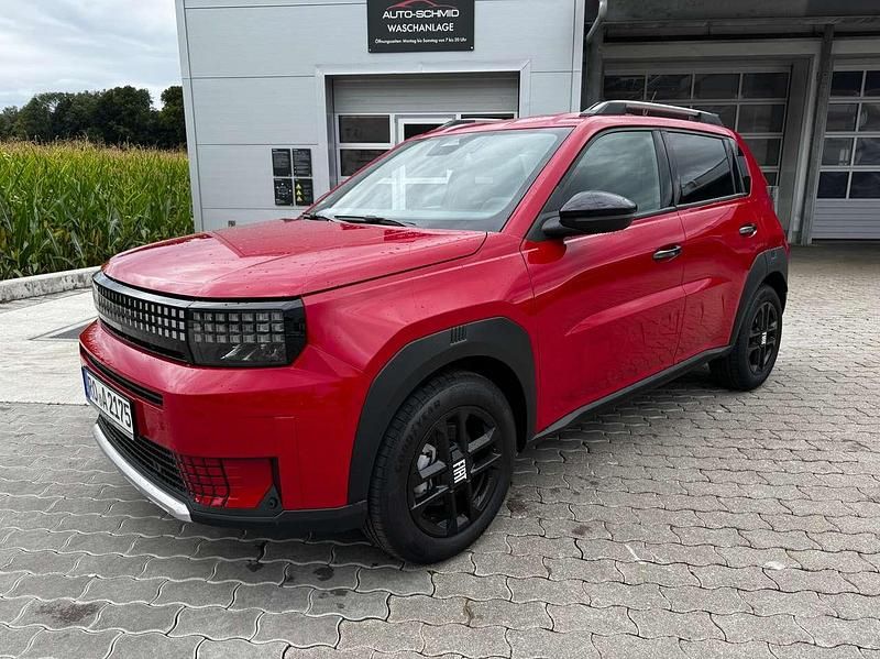 Passione rot Gebraucht 2025 Fiat Panda Icon SUV | 22.500 € - Bild 1/4