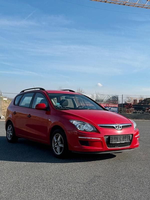 Gebraucht Hyundai i30 90 PS (66 kW) 2009 Kombi