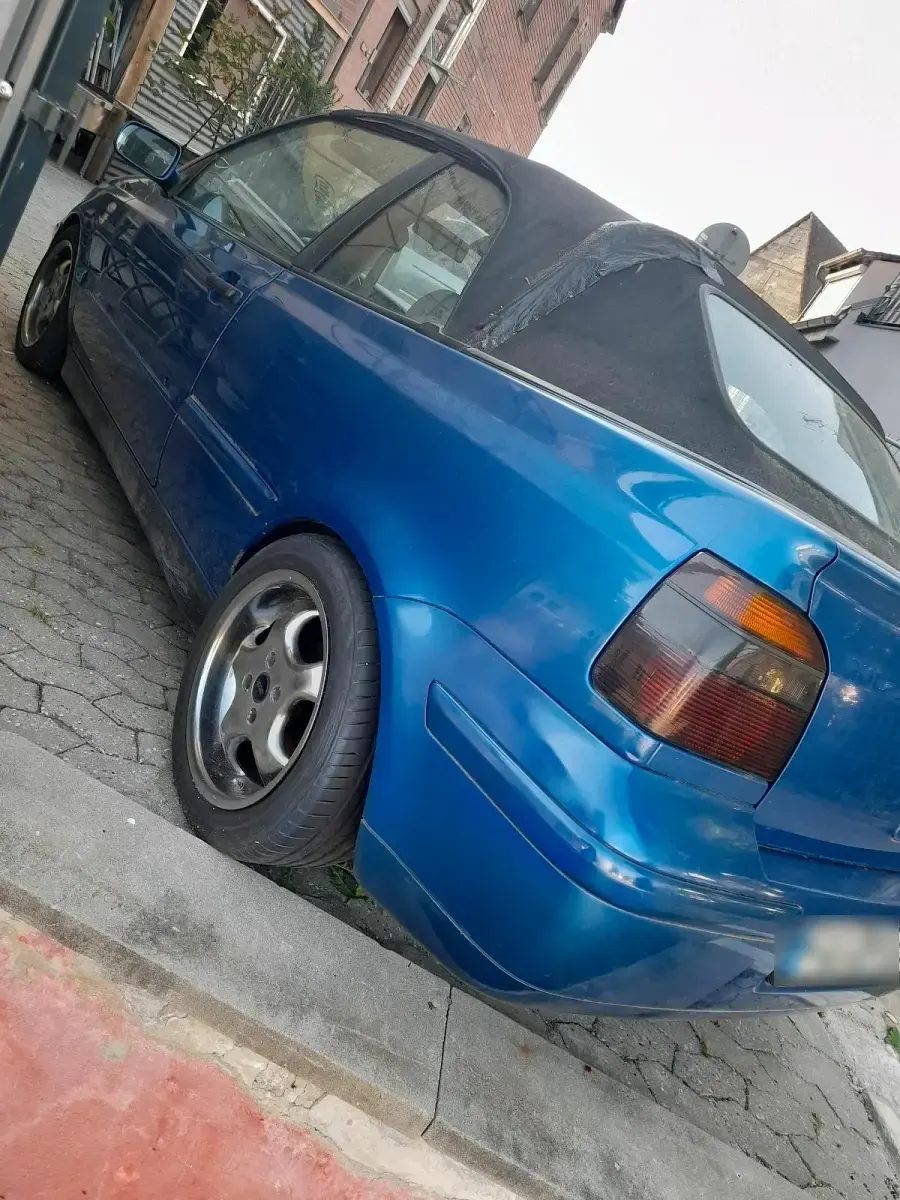 Gebraucht VW Golf 101 PS (74 kW) 1999 Blau Cabrio