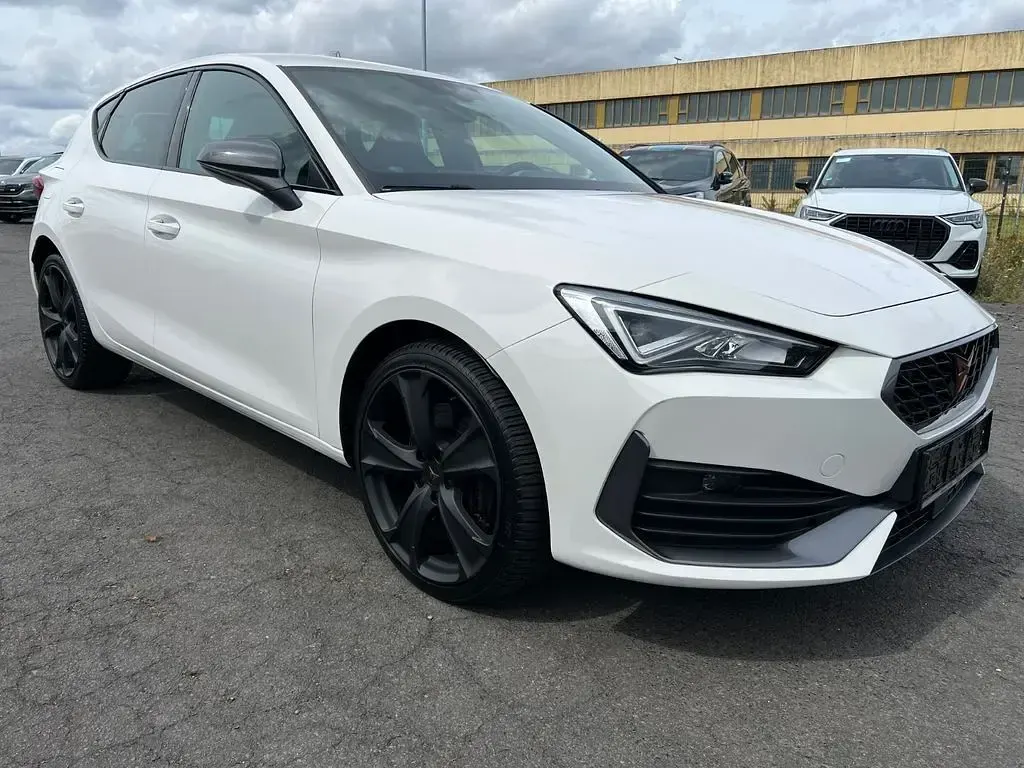 Gebraucht Cupra Leon Basis 245 PS (180 kW) 2021 Weiß Limousine