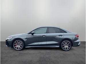 Neu Audi RS3 Ambiente 400 PS (294 kW) 2025 Grau (daytonagrau perleffekt) Limousine