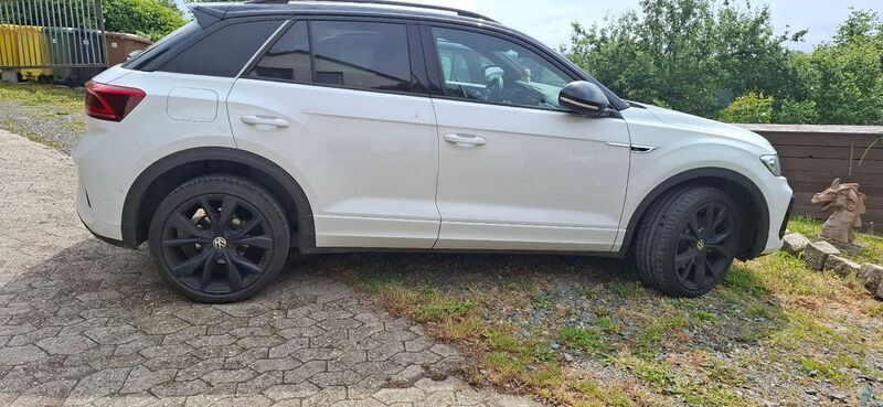 Weiß Gebraucht 2024 VW T-Roc R-line SUV | 36.500 € (Teuer) - Bild 1/4