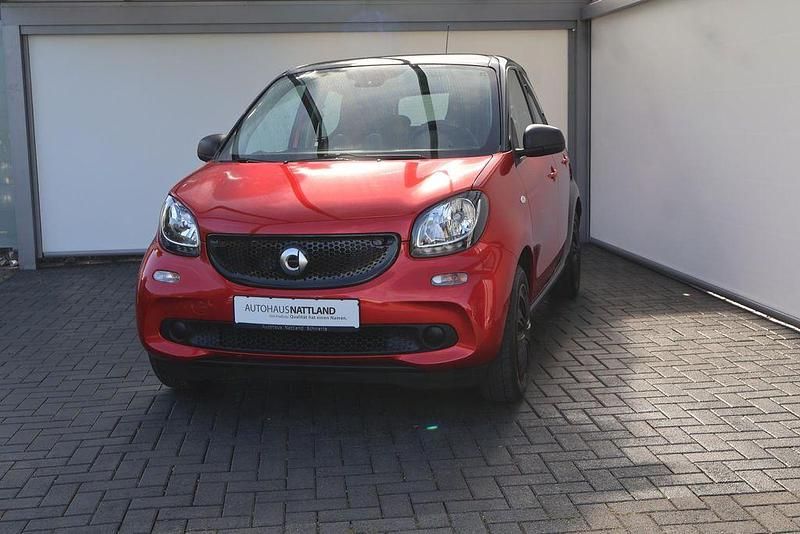 Używany Smart ForFour Passion 90 KM (66 kW) 2019 Czerwony Hatchback