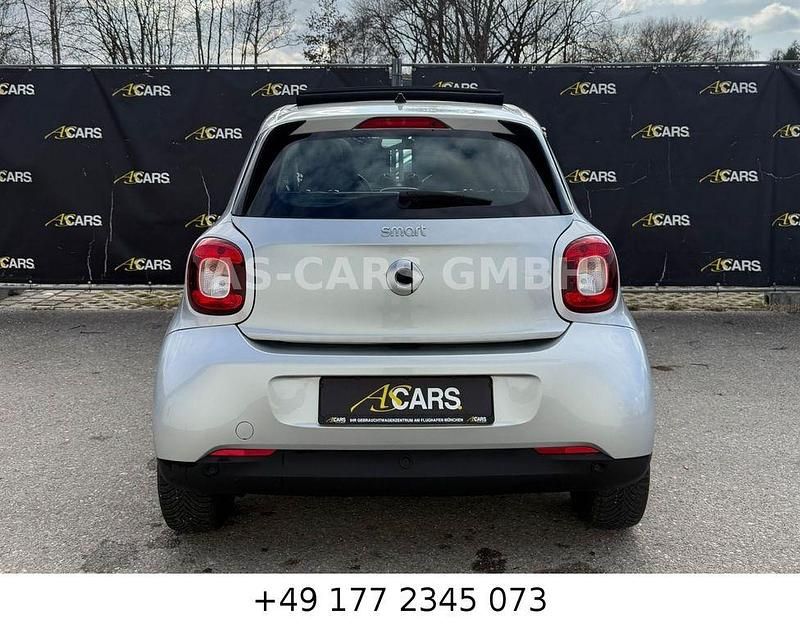 Gebraucht Smart ForFour Passion 90 PS (66 kW) 2016 Silber Kleinwagen