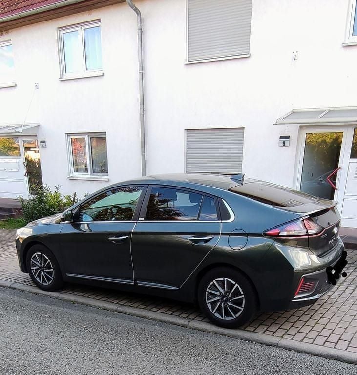 Gebraucht Hyundai Ioniq Style 100 kW (136 PS) 2021 Grau Kleinwagen