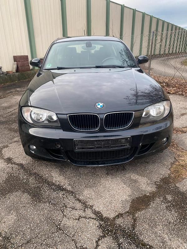 Gebraucht BMW 118 M Sport 143 PS (105 kW) 2009 Schwarz Kleinwagen