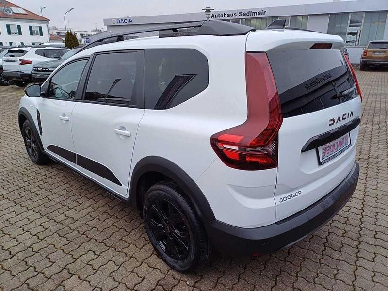 Gebraucht Dacia Jogger Extreme 110 PS (80 kW) 2025 Arktisweiß Van / Kleinbus