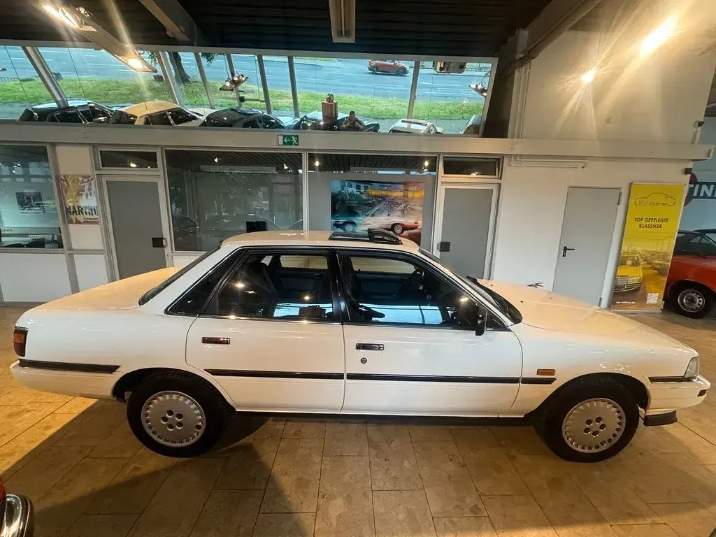 Gebraucht Toyota Camry 121 PS (88 kW) 1988 Weiß Limousine