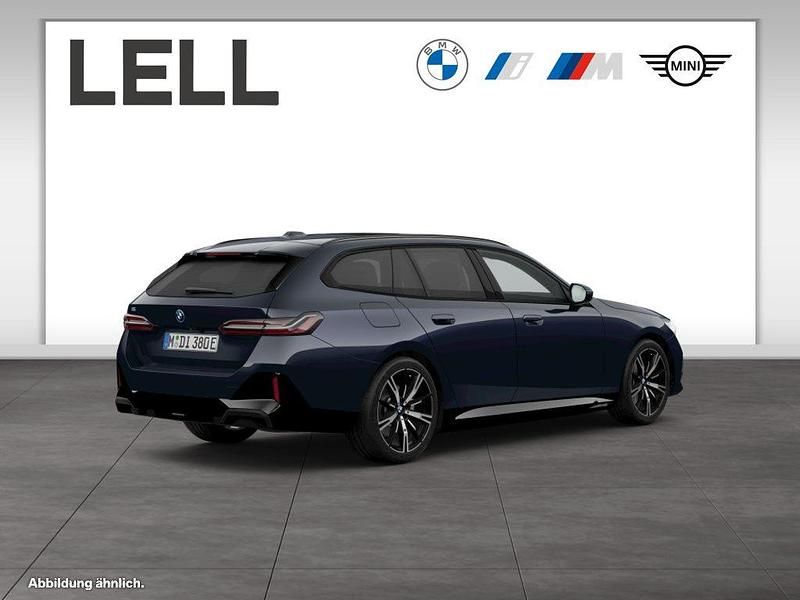 Gebraucht BMW i5 M Sport 250 kW (340 PS) 2025 Schwarz Kombi