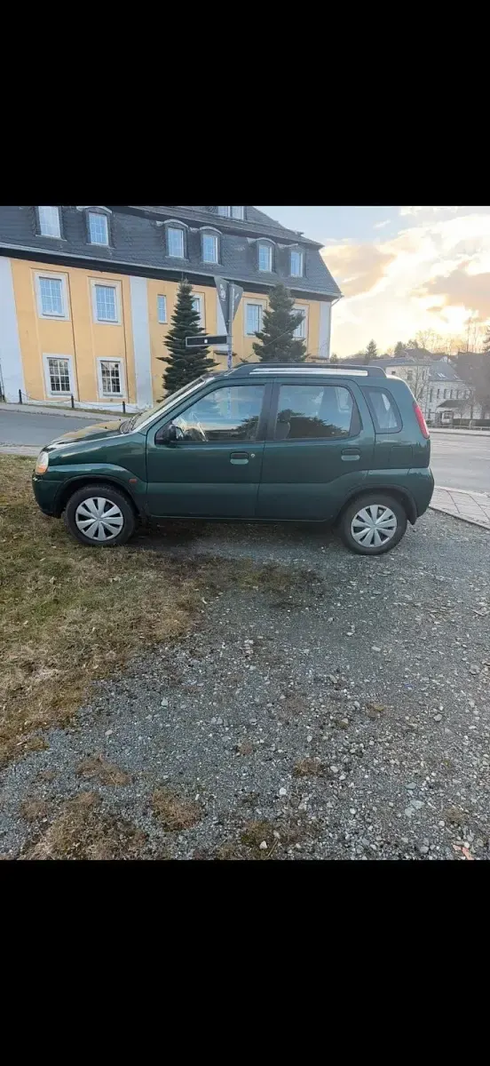 Gebraucht Suzuki Ignis 83 PS (61 kW) 2002 Grün Kleinwagen