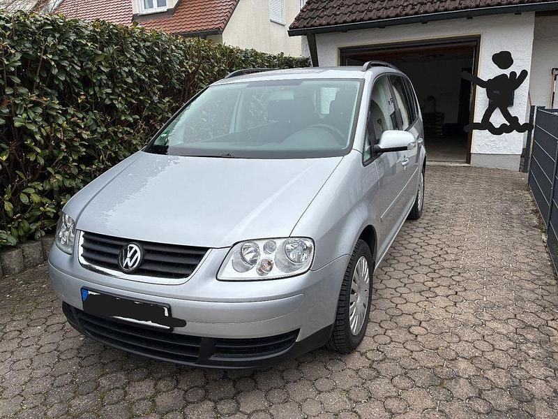 Gebraucht VW Touran Basis 116 PS (85 kW) 2004 Grau Van / Kleinbus