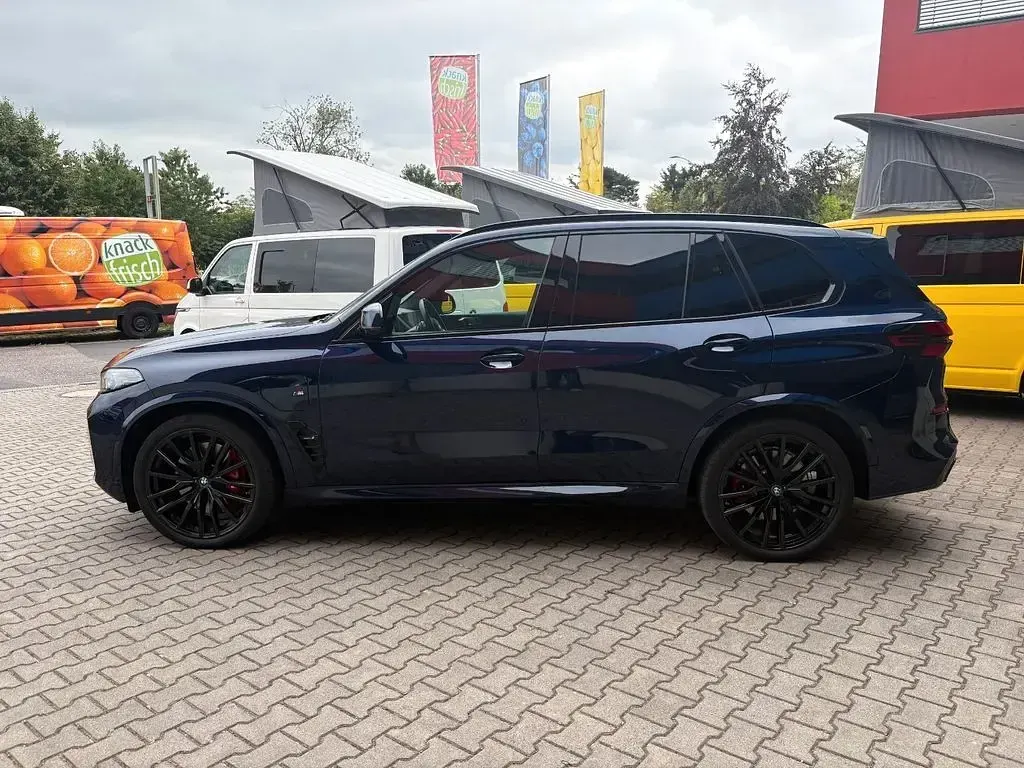Gebraucht BMW X5 M Sport 489 PS (359 kW) 2023 Blau SUV