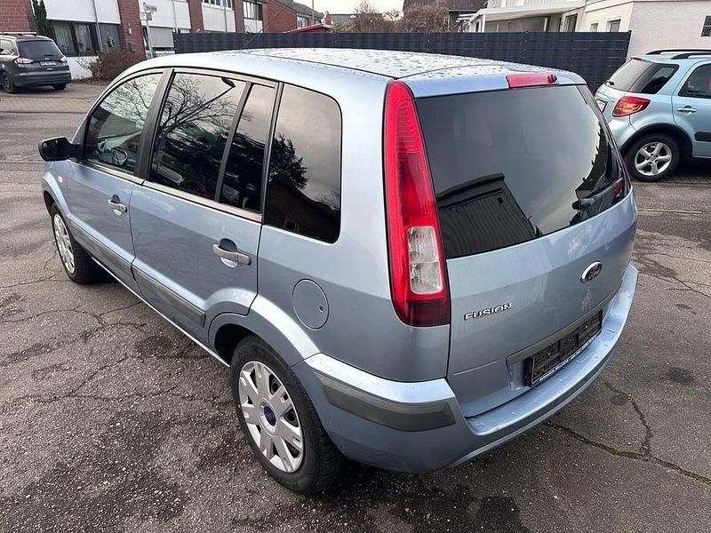 Gebraucht Ford Fusion Ambiente 80 PS (58 kW) 2006 Blau Limousine