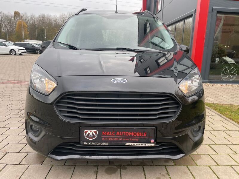Gebraucht Ford Tourneo Courier Trend 101 PS (74 kW) 2021 Schwarz Van / Kleinbus