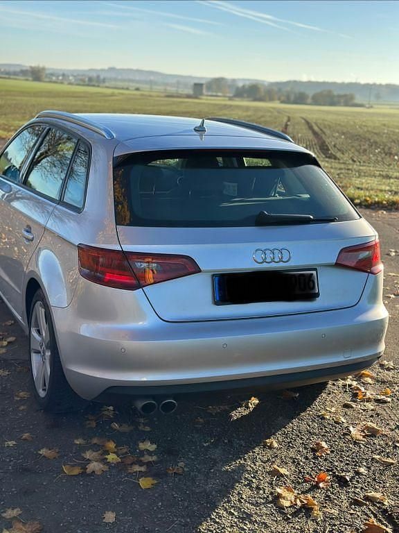 Gebraucht Audi A3 Ambition 122 PS (89 kW) 2014 Silber Limousine