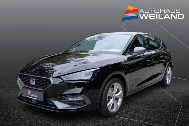 Midnight schwarz metallic Neu 2024 Seat Leon FR Limousine | 33.900 € (Teuer) - Bild 1/4