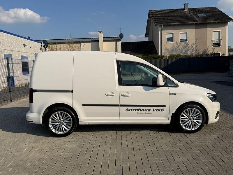 Second-hand VW Caddy 75 CP (55 kW) 2020 Alb Monovolum