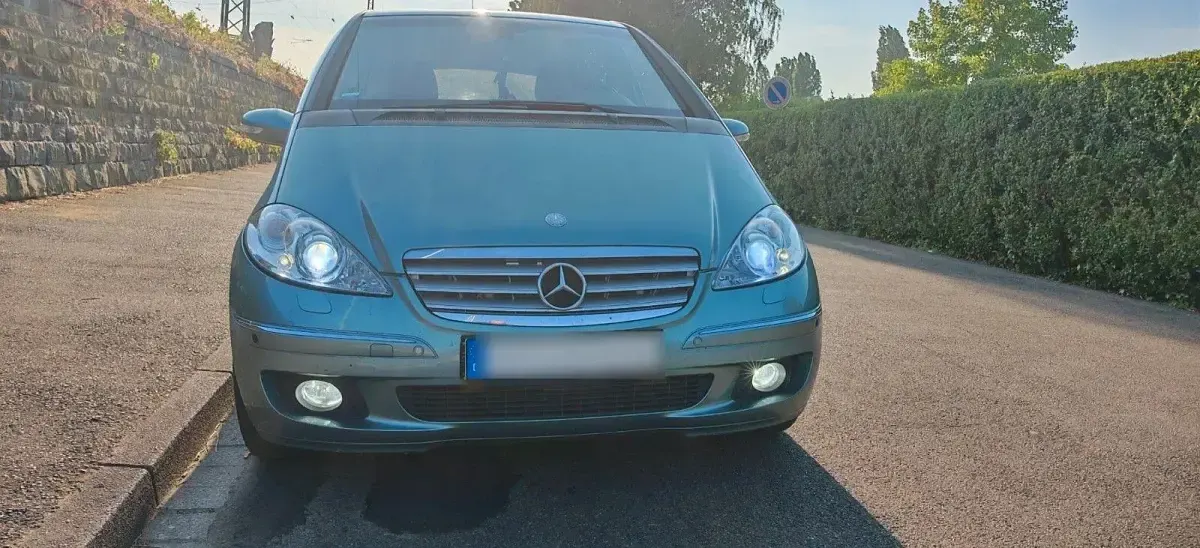 Gebraucht Mercedes A180 Elegance 109 PS (80 kW) 2005 Blau Kleinwagen
