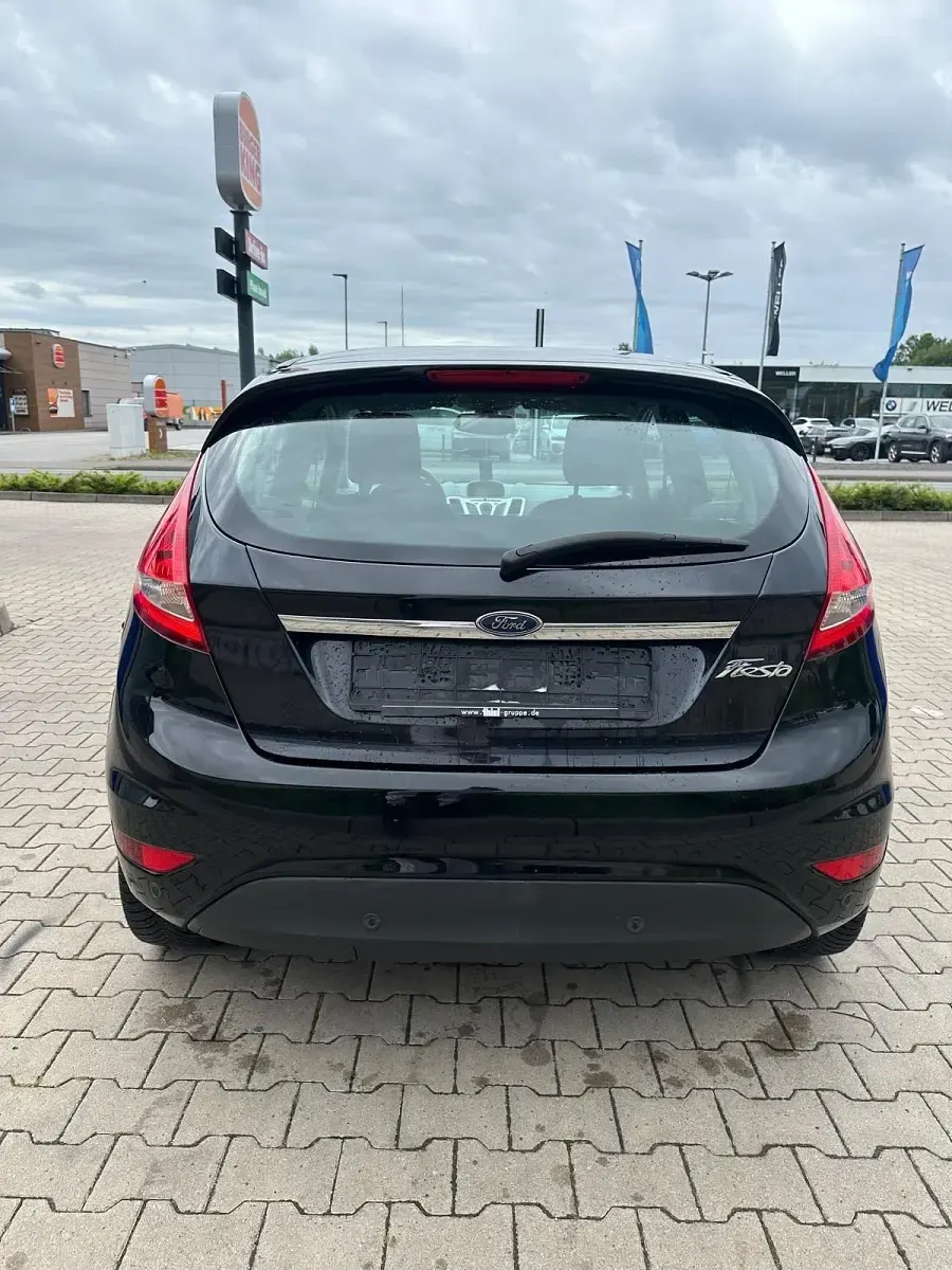 Gebraucht Ford Fiesta Titanium 82 PS (60 kW) 2009 Schwarz Kleinwagen