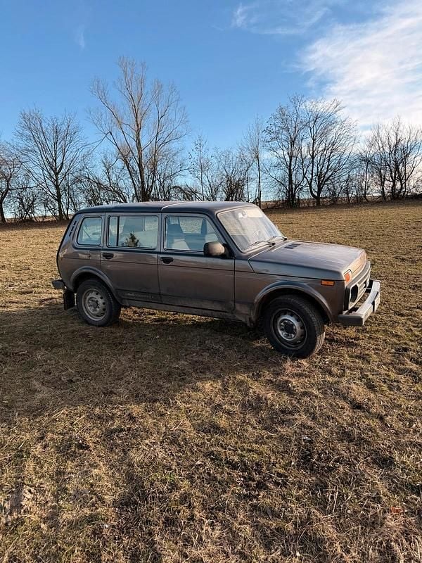 Second-hand Lada niva 83 CP (61 kW) 2018 Maro SUV