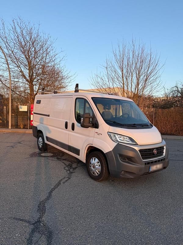 Gebraucht Fiat Ducato 130 PS (95 kW) 2017 Weiß Van