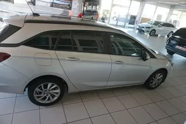 Gebraucht Opel Astra Edition 146 PS (107 kW) 2021 Silber Kombi