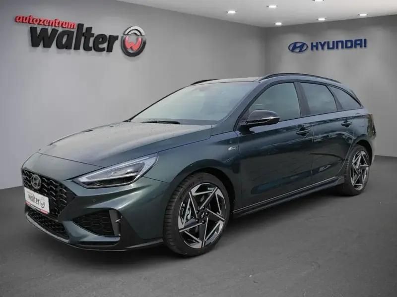 Cypress green / mic Gebraucht 2024 Hyundai i30 N Line Kombi | 27.990 € (Fairer Preis) - Bild 1/1