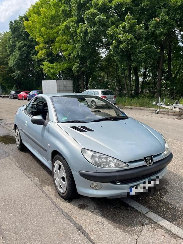 Grau Gebraucht 2004 Peugeot 206 CC Cabrio | 1.800 € (Guter Preis) - Bild 1/4