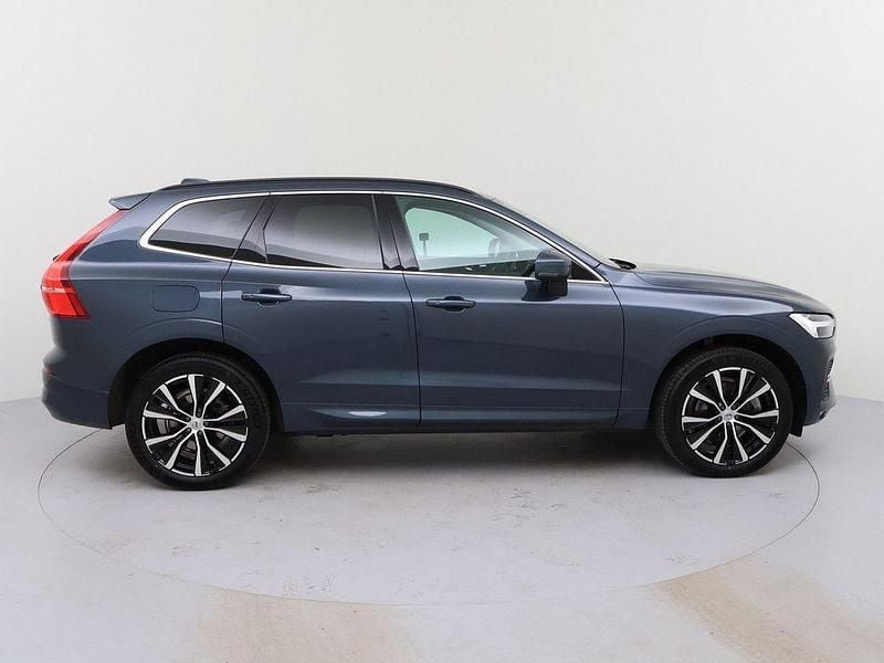 Gebraucht Volvo XC60 Core 197 PS (144 kW) 2023 Denim blue SUV