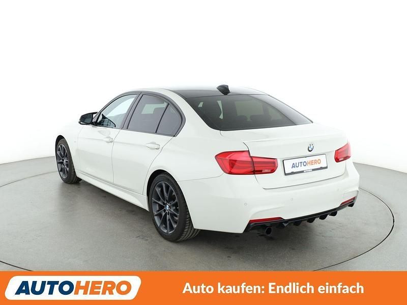 Gebraucht BMW 318 M Sport 136 PS (100 kW) 2017 Weiß Limousine