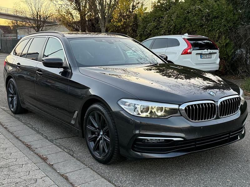 Gebraucht BMW 520 Performance 190 PS (139 kW) 2019 Grau Limousine