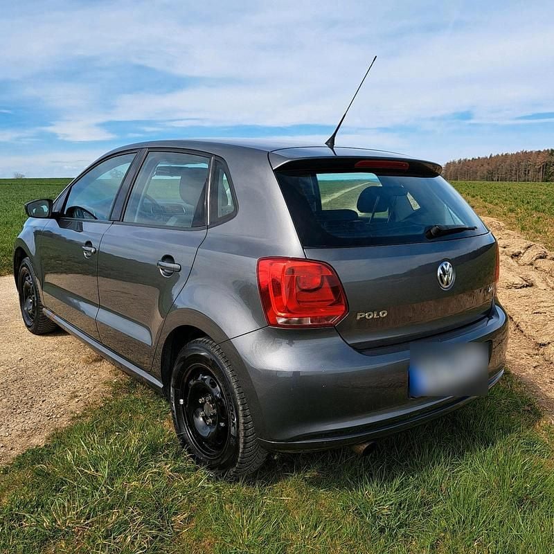 Second-hand VW Polo 86 CP (63 kW) 2010 Argintiu Hatchback