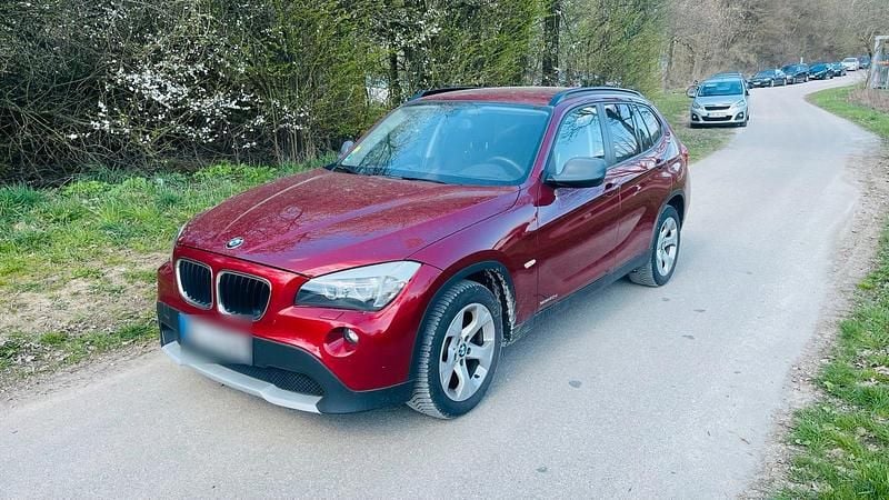 Gebraucht BMW X1 177 PS (130 kW) 2009 Rot SUV
