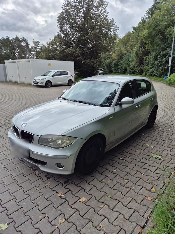 Silber Gebraucht 2006 BMW 120 Kleinwagen | 1.600 € (Etwas zu teuer) - Bild 1/4