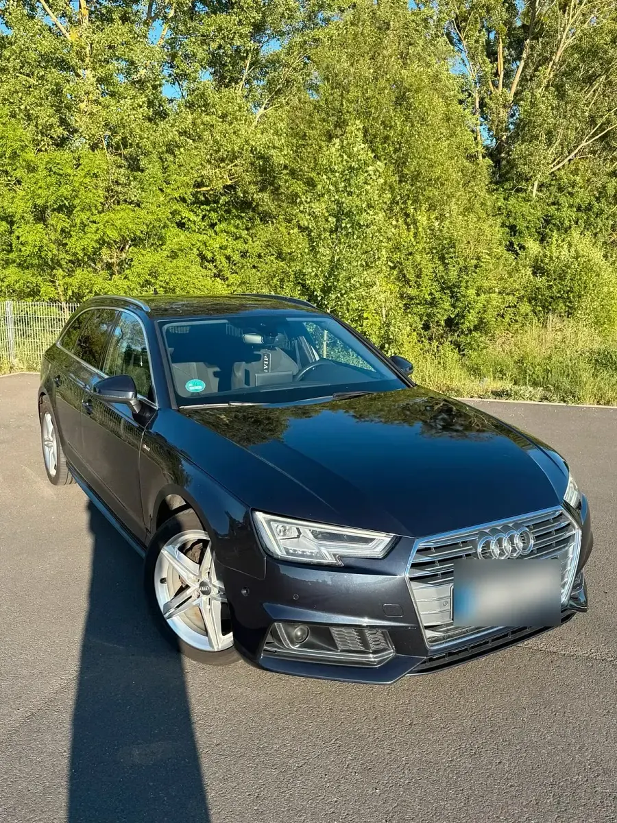 Gebraucht Audi A4 S-Line 170 PS (125 kW) 2018 Blau Kombi
