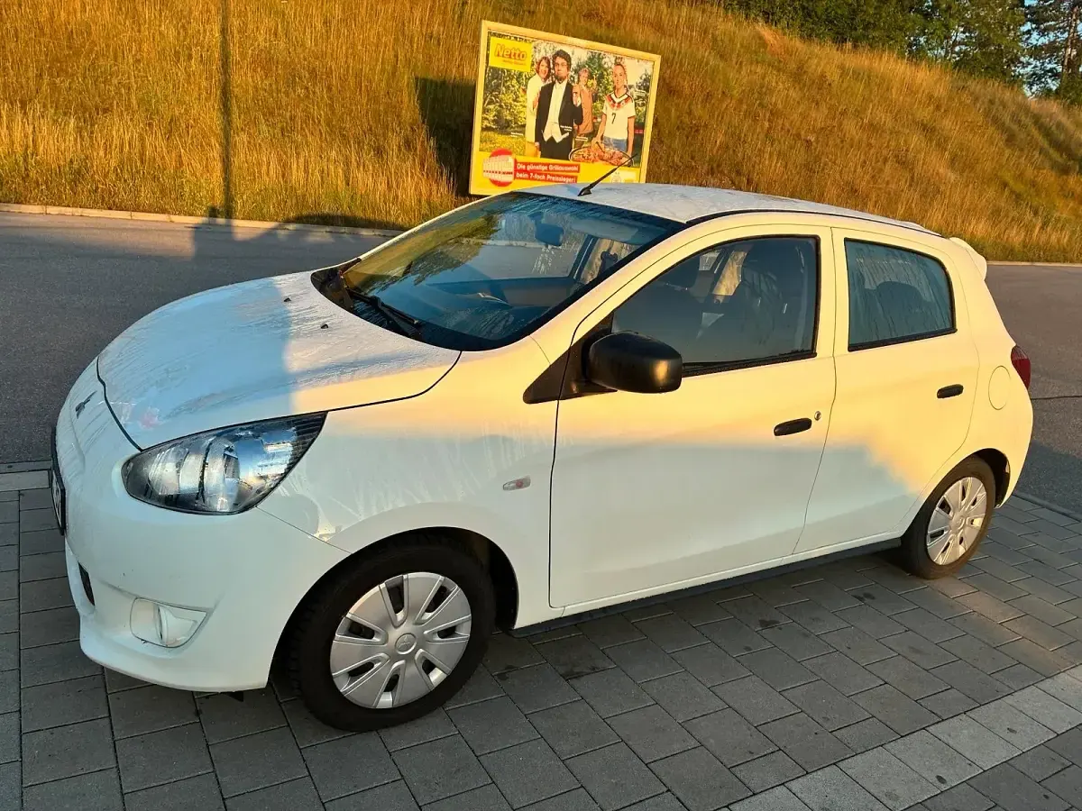 Gebraucht Mitsubishi Space Star 71 PS (52 kW) 2013 Weiß Van / Kleinbus