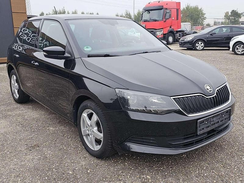 Gebraucht Skoda Fabia Ambition 90 PS (66 kW) 2016 Schwarz Limousine