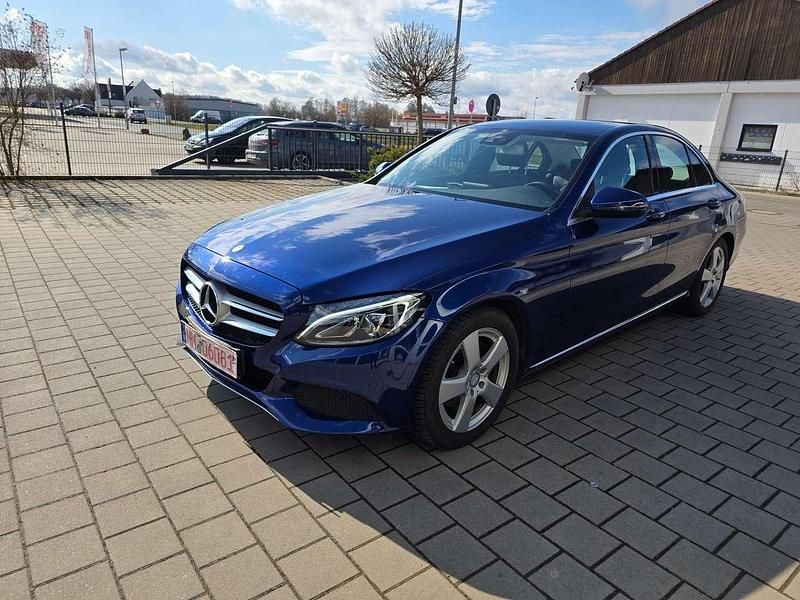 Gebraucht Mercedes C220 170 PS (125 kW) 2016 Blau Limousine