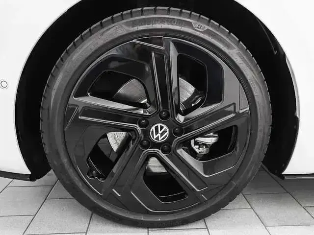 Gebraucht VW ID.3 GTX 239 kW (326 PS) 2025 Gletscherweiß metallic (metallic) Kleinwagen