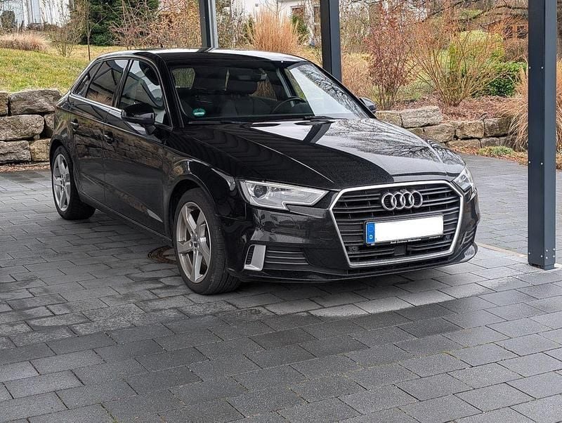 Gebraucht Audi A3 Sport 116 PS (85 kW) 2018 Limousine
