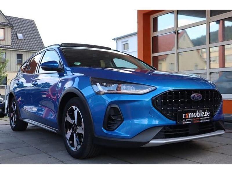 Gebraucht Ford Focus Active 120 PS (88 kW) 2023 Dynamikblau (metallic) Kombi