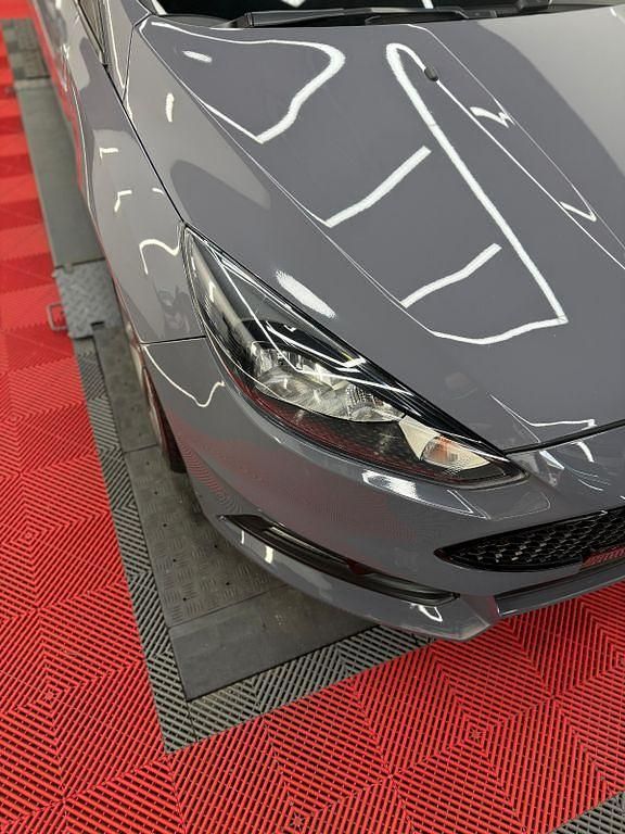 Gebraucht Ford Focus ST 185 PS (136 kW) 2016 Grau Limousine