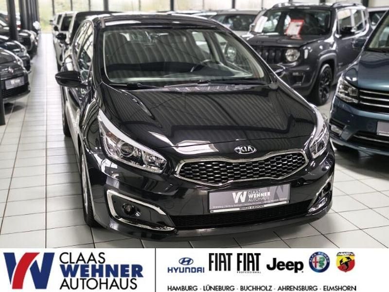 1k) zilinaschwarz met. (schwarz Gebraucht 2017 Kia Ceed Kleinwagen | 10.900 € (Etwas zu teuer) - Bild 1/4