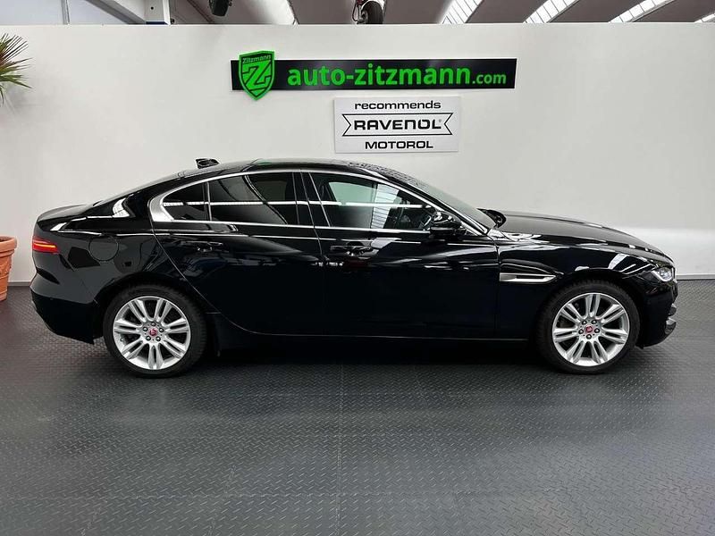Gebraucht Jaguar XE S 204 PS (150 kW) 2021 Narvik ebony Limousine