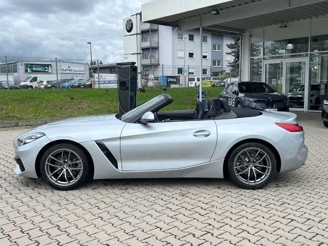 Gebraucht BMW Z4 258 PS (189 kW) 2022 Glaciersilber Cabrio
