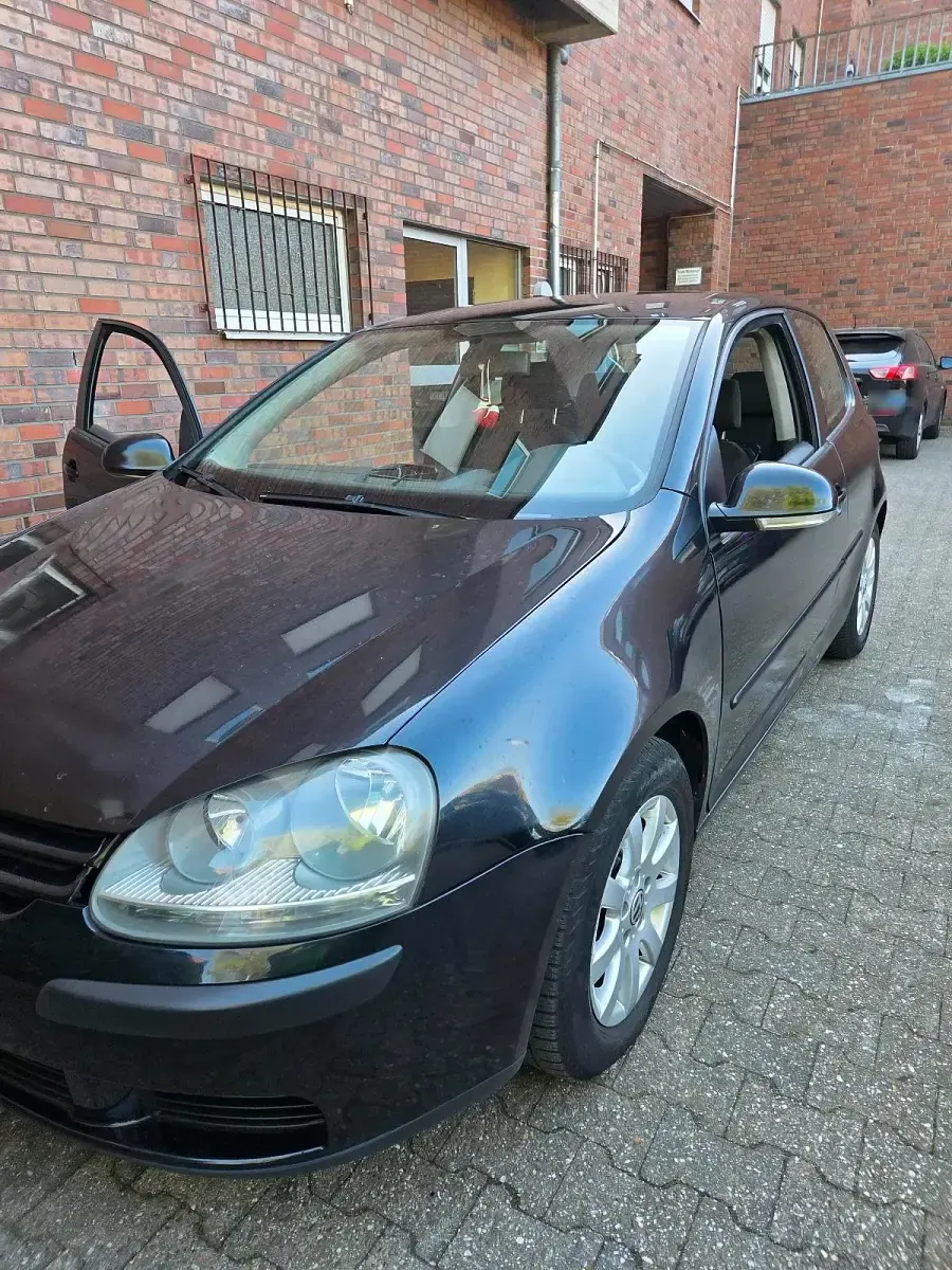Gebraucht VW Golf 105 PS (77 kW) 2004 Schwarz Coupé